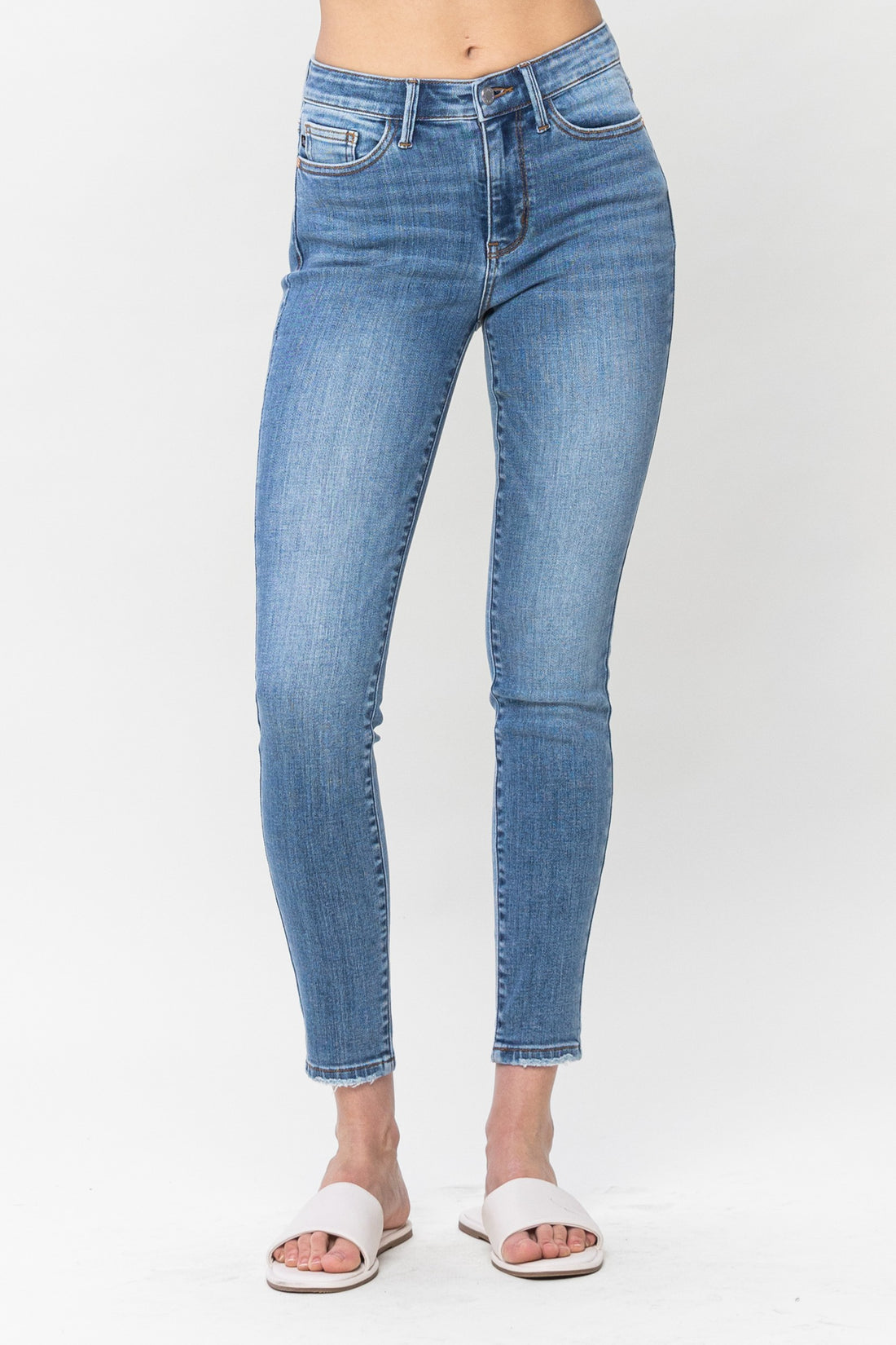 Victoria Vintage Skinny Jean