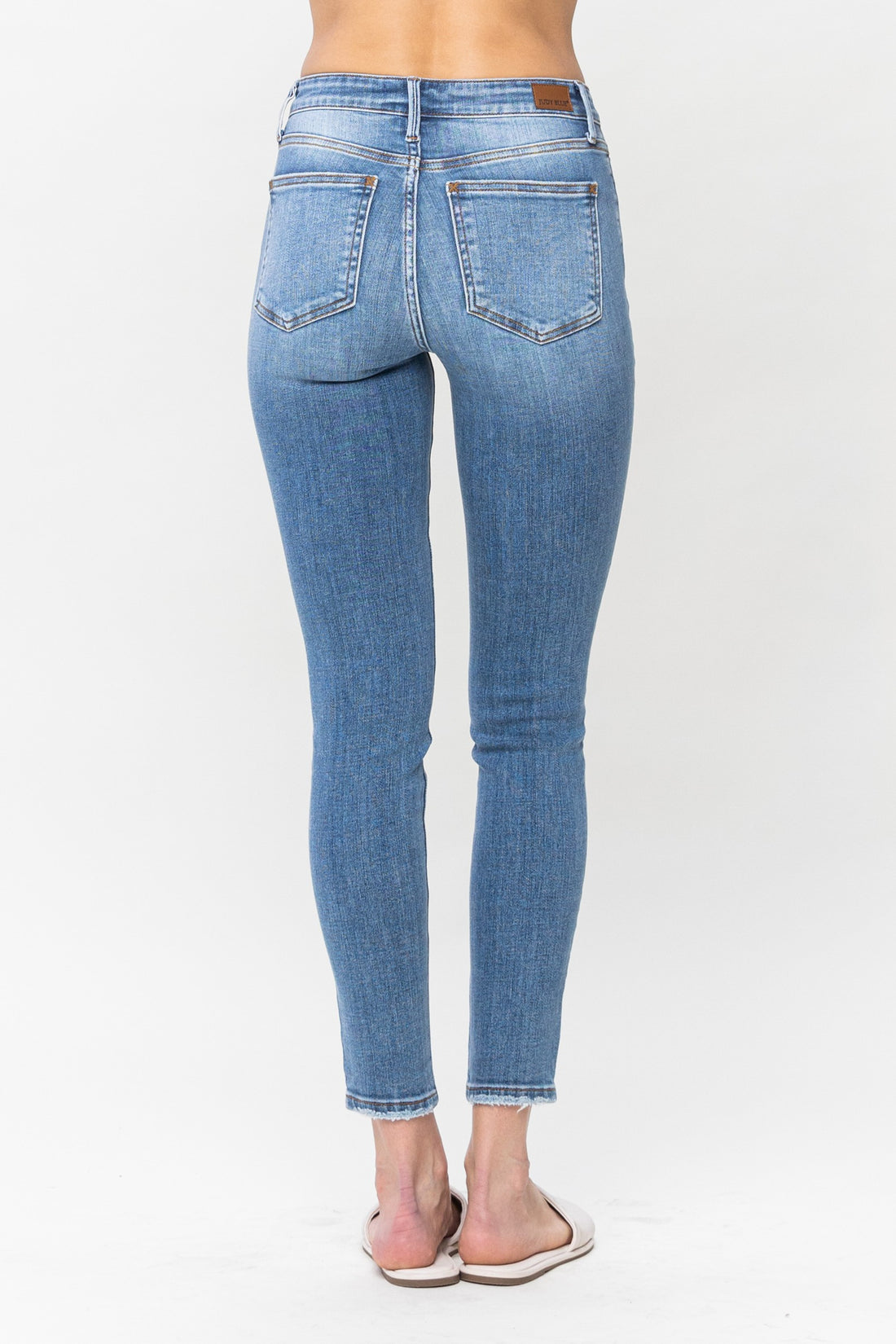 Victoria Vintage Skinny Jean