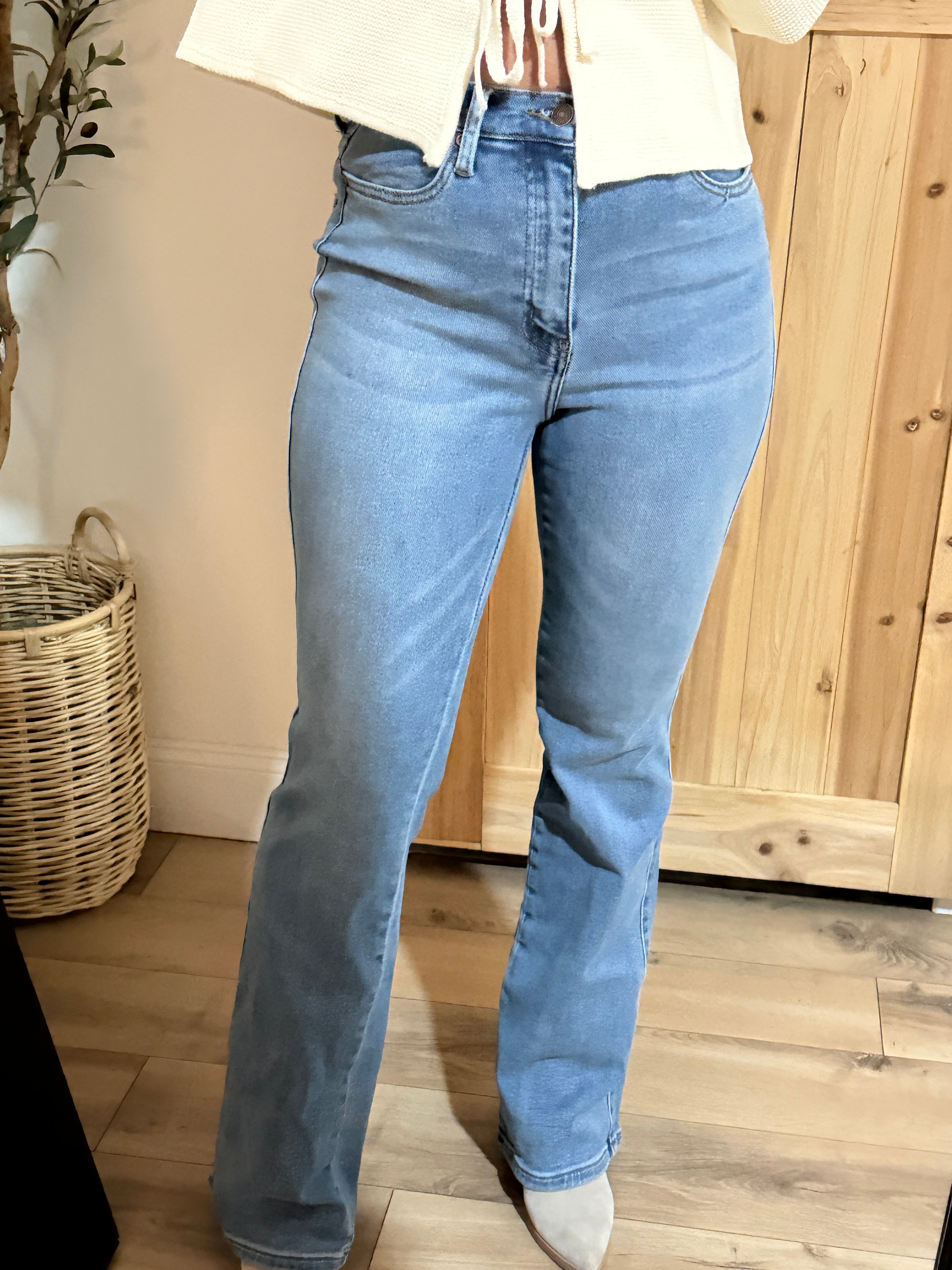 Mid Rise Chels Bootcut Jeans