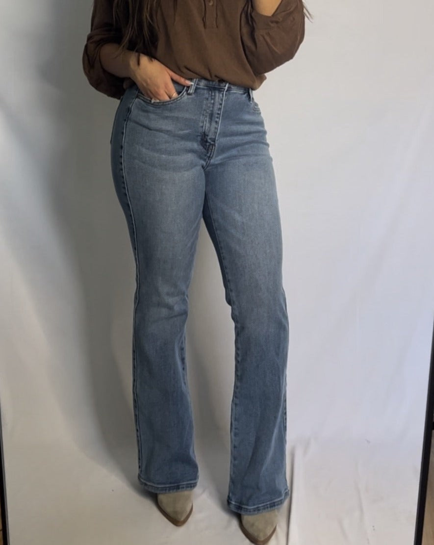 Mid Rise Chels Bootcut Jeans