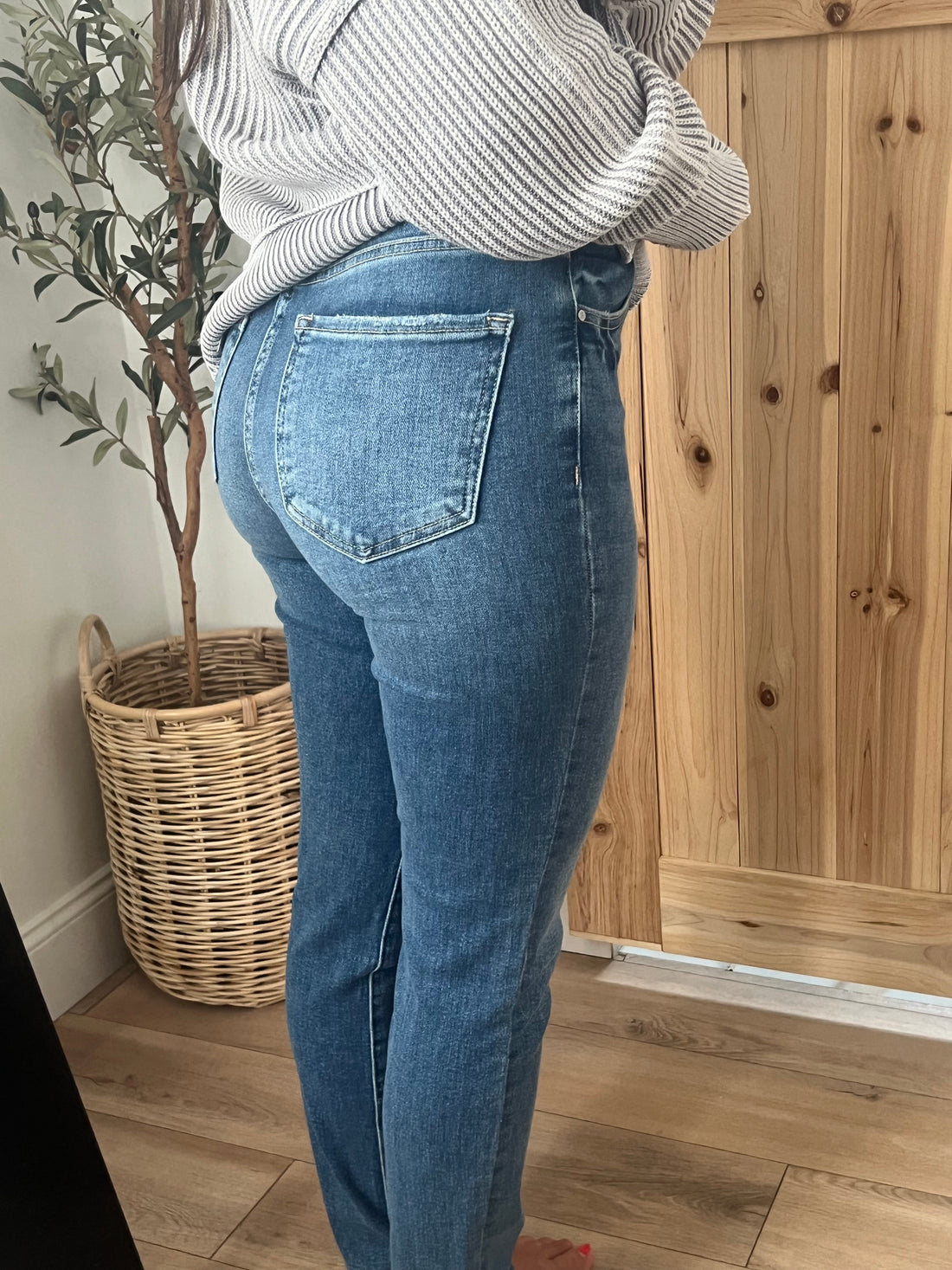 Kate Mid Rise Skinny Jean