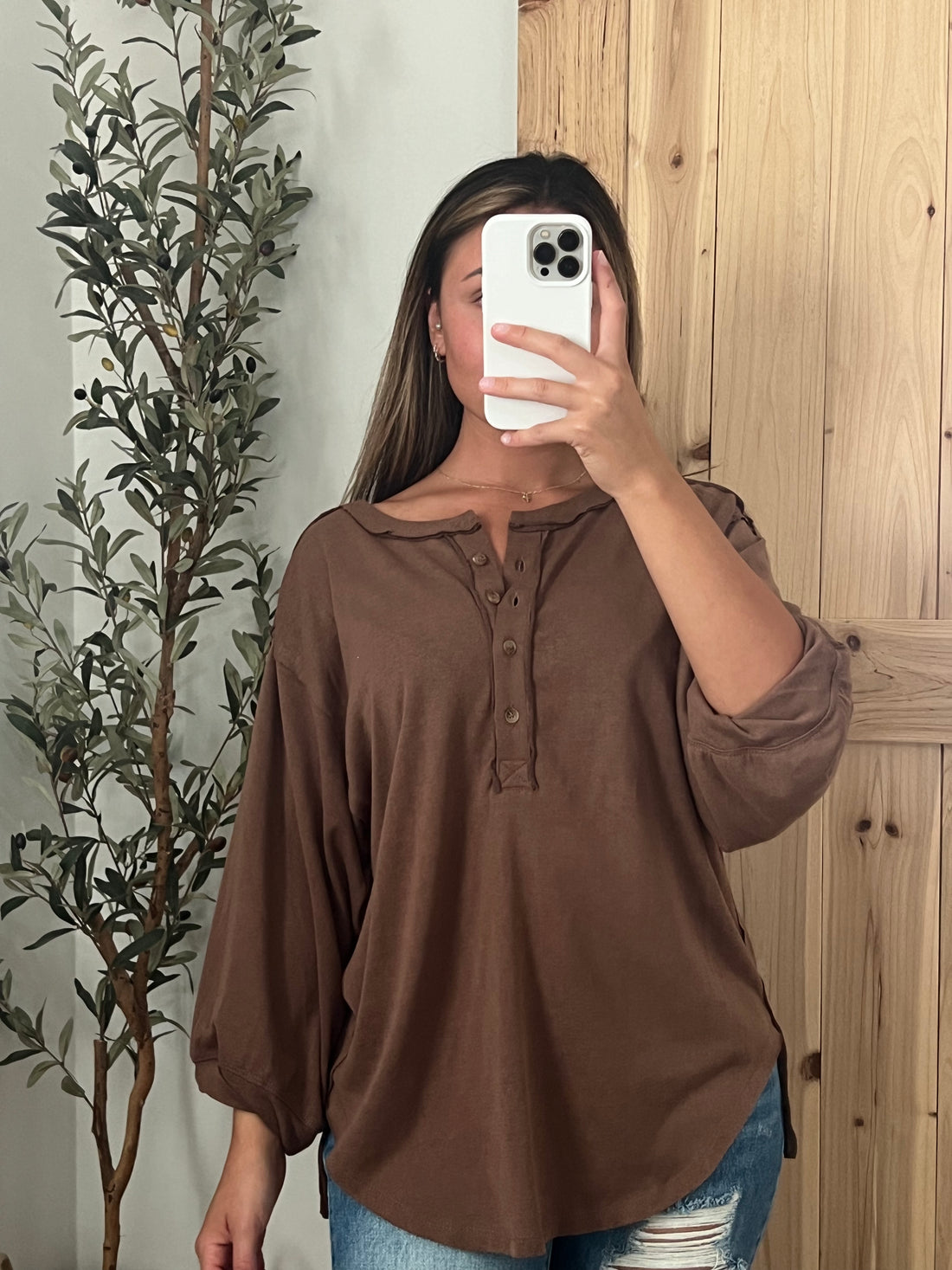 Brinley Henley Top /  Brown