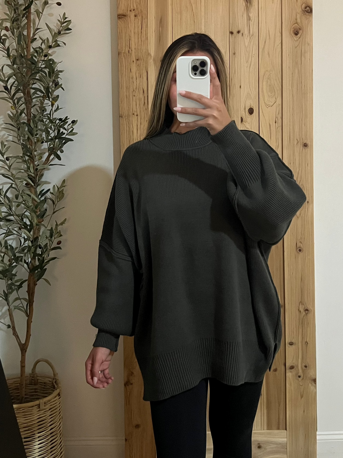 Oversized Essential Knit  / Olive