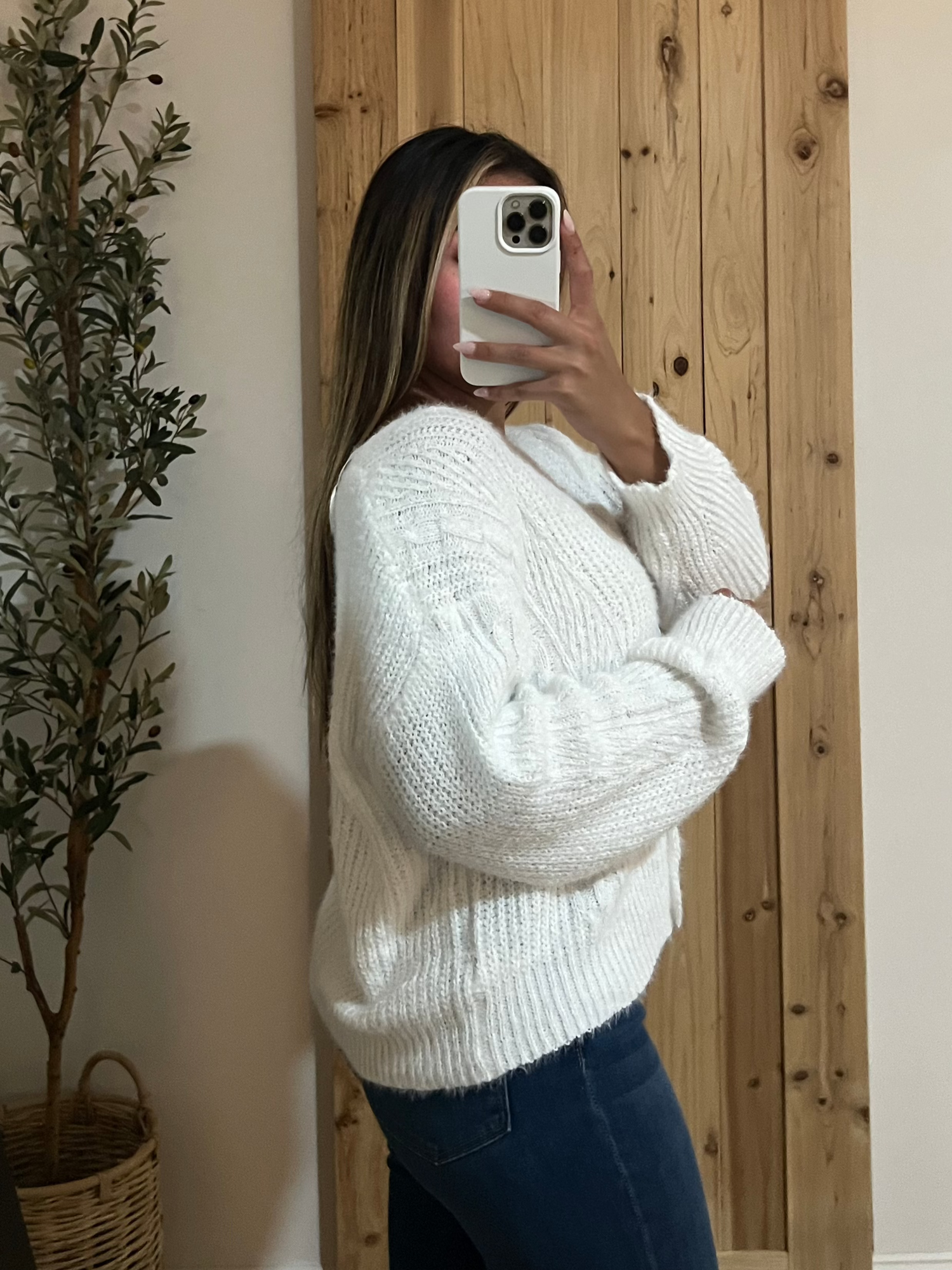 Fuzzy Knit Cardigan / Ivory